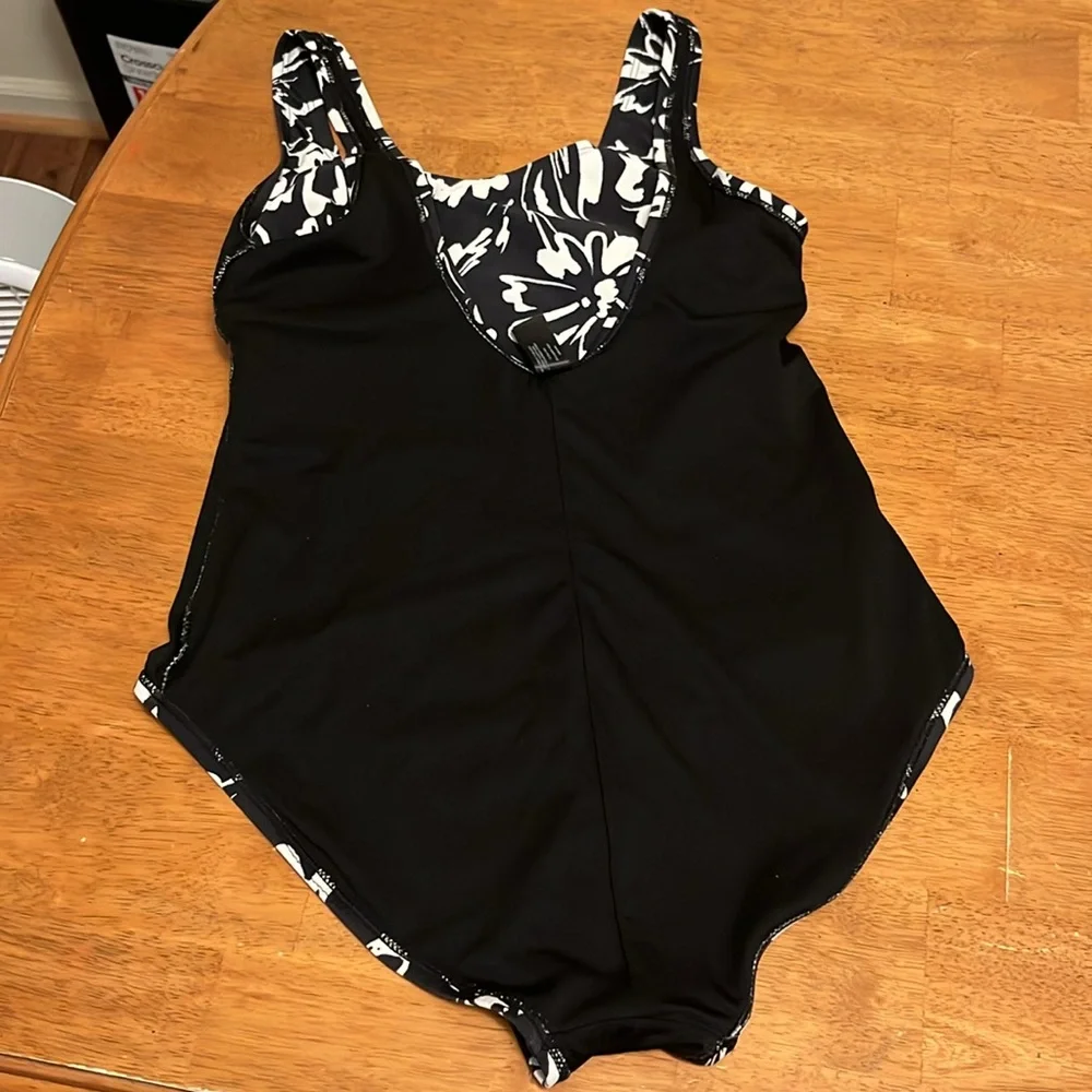 Hurley One Piece Swimsuit Ink Fresco Floral Black and White Womens Medium